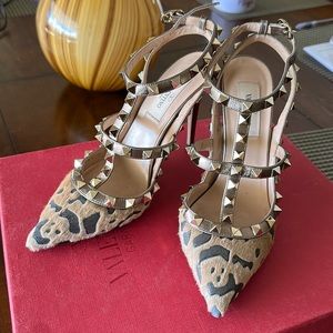 Valentino Garavani Ankle Pump